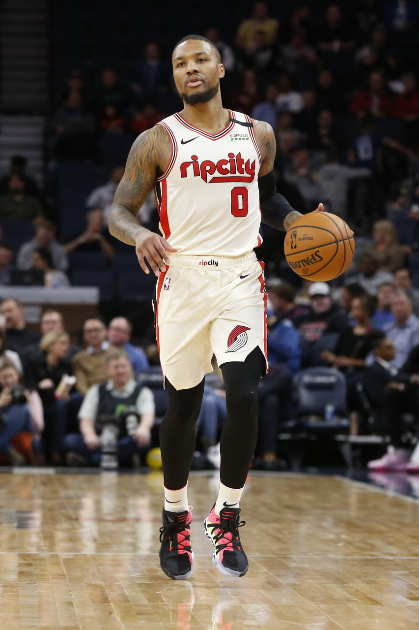 守时中场的 守时中场的